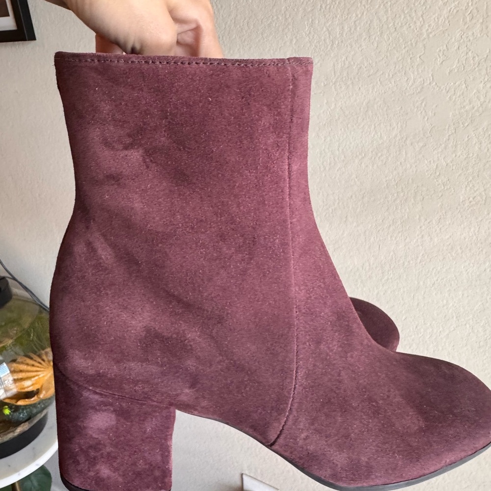 La Canadiene Joanie Waterproof Burgundy Suede Bootie